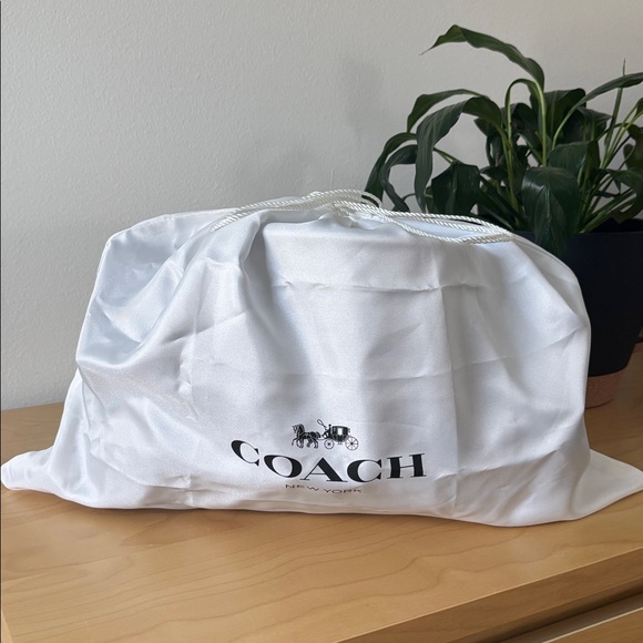 Coach Soho Hampton Leather Shoulder Bag Satchel in Black F10913 - Picture 14 of 14